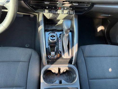 Certified 2023 GMC Canyon Elevation image 11