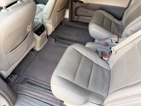 Used 2015 Toyota Sienna XLE Premium image 16