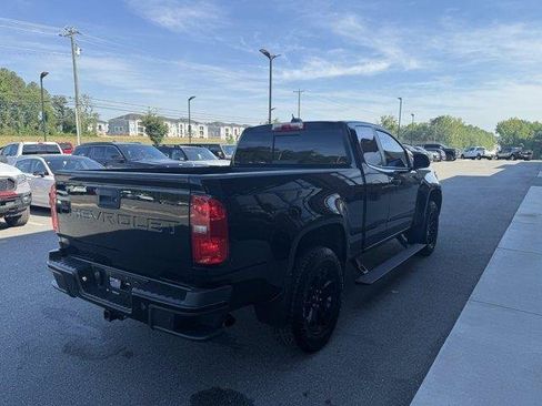 Used 2021 Chevrolet Colorado Z71 w/ Z71 Midnight Edition AWD/4WD image 6