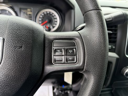 Used 2016 RAM 2500 Tradesman w/ Chrome Appearance Group AWD/4WD image 16