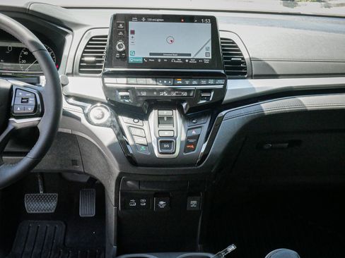 New 2026 Honda Odyssey Touring image 30