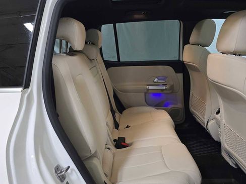 Certified 2025 Mercedes-Benz GLB 250 4MATIC image 12