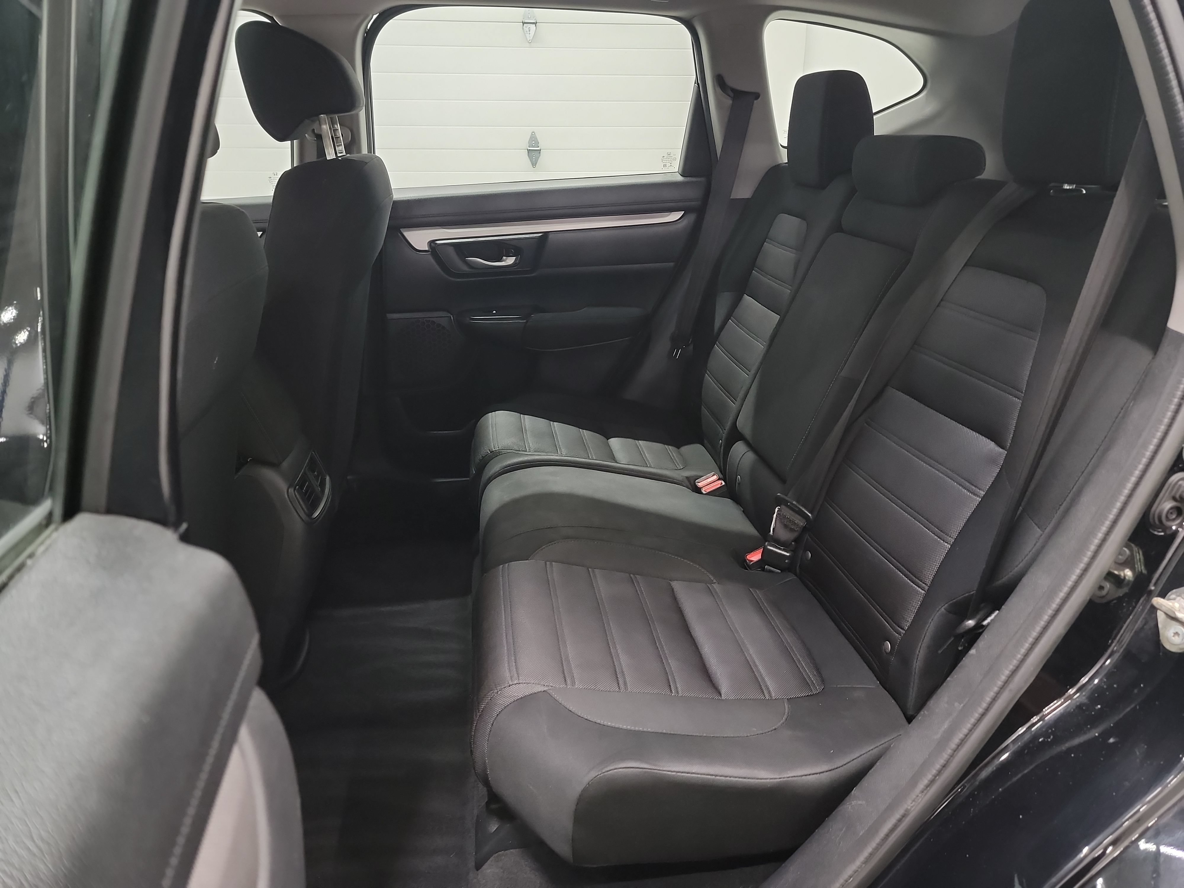Used 2019 Honda CR-V LX image 27
