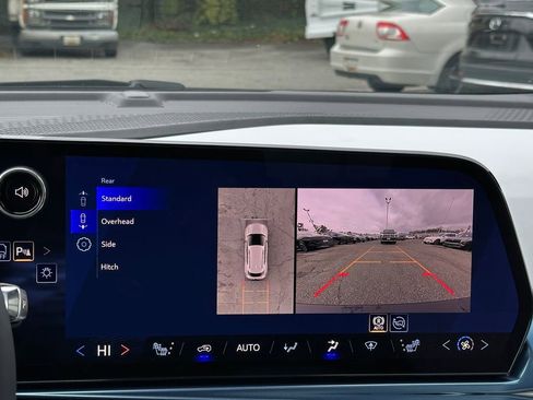 New 2026 Chevrolet Equinox EV LT FWD image 18