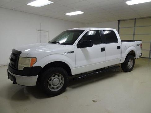 Used 2014 Ford F150 XL w/ Equipment Group 101A Mid AWD/4WD image 3