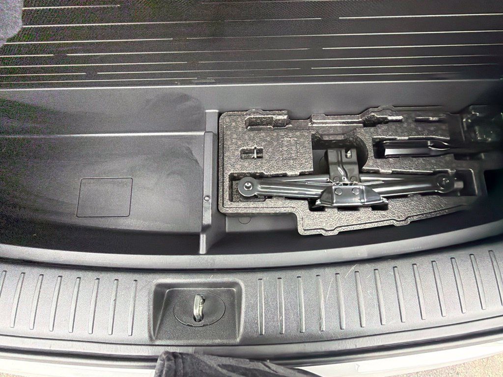 Used 2022 Kia Sorento SX FWD image 54