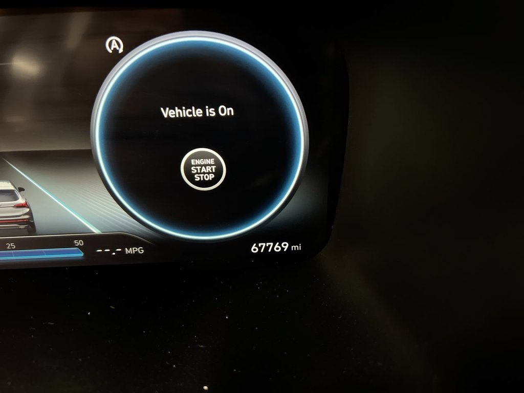 Used 2022 Hyundai Santa Fe SEL w/ Convenience Package FWD image 13