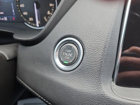 Used 2019 Cadillac XT4 Premium Luxury w/ Cold Weather Package image 29