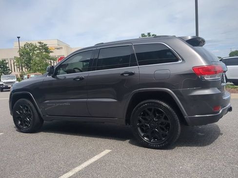 Used 2020 Jeep Grand Cherokee Overland AWD/4WD image 6