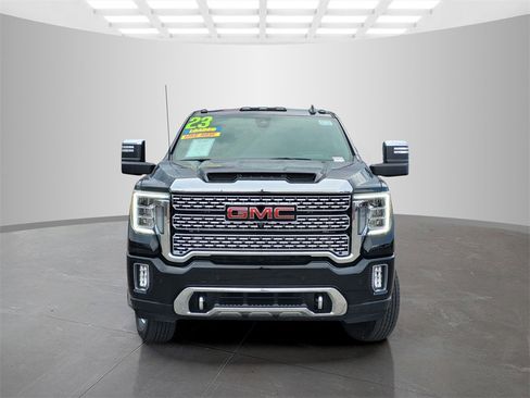 Used 2023 GMC Sierra 3500 Denali w/ Denali Ultimate Package image 2