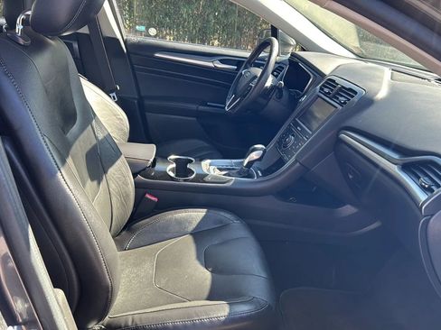 Used 2015 Ford Fusion Titanium image 12