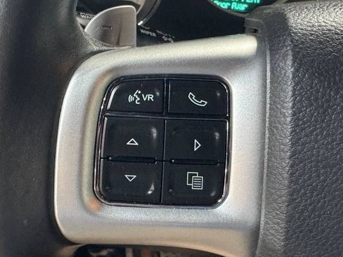 Used 2014 Dodge Challenger R/T RWD image 17