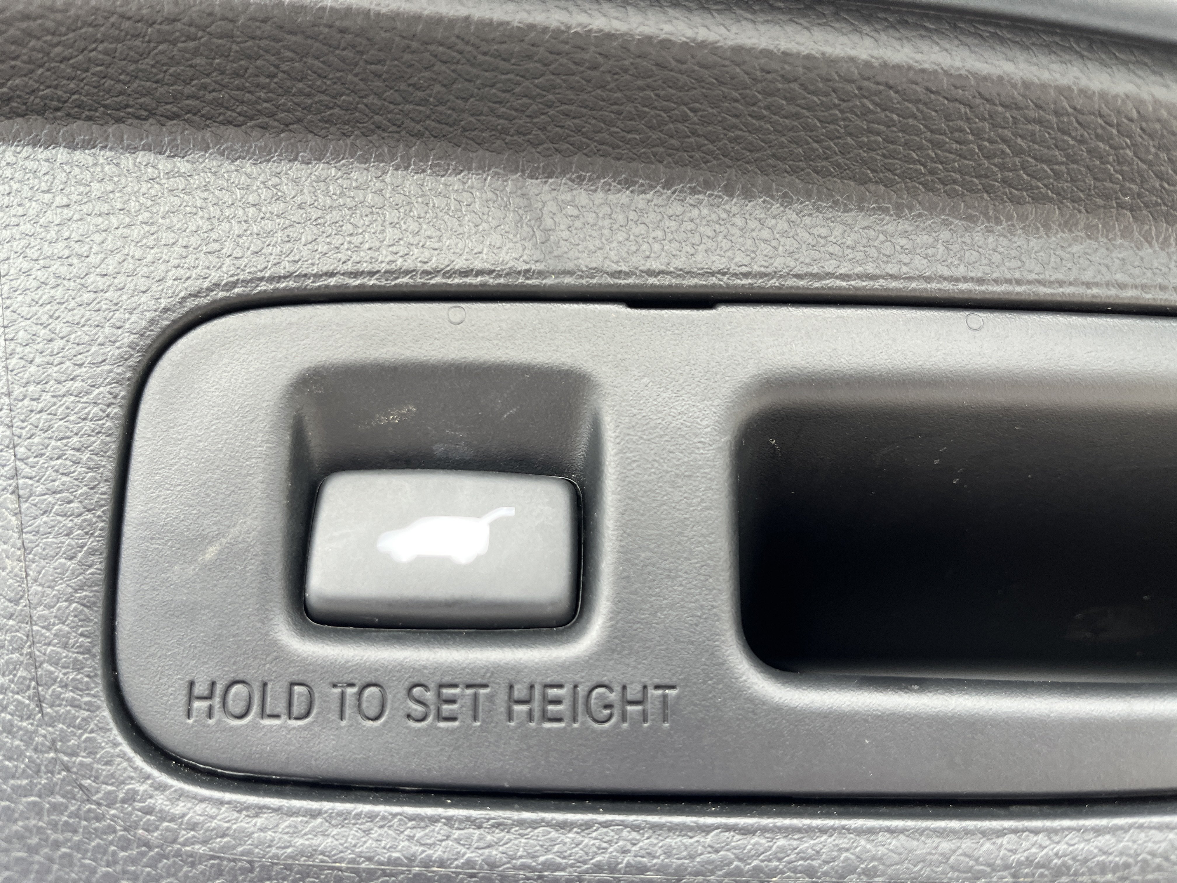 Certified 2025 Honda CR-V Sport Touring image 12