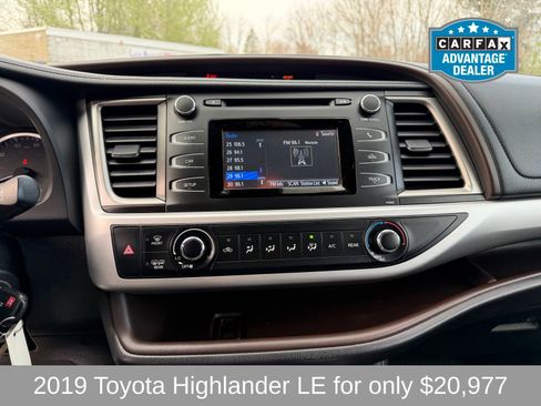 Used 2019 Toyota Highlander LE AWD/4WD image 19