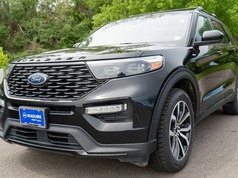Used 2022 Ford Explorer ST-Line w/ Class IV Trailer Tow Package AWD/4WD image 2