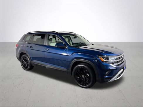 Certified 2023 Volkswagen Atlas SE w/ Panoramic Sunroof Package image 23