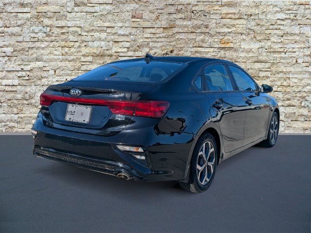 Used 2019 Kia Forte LXS FWD image 7