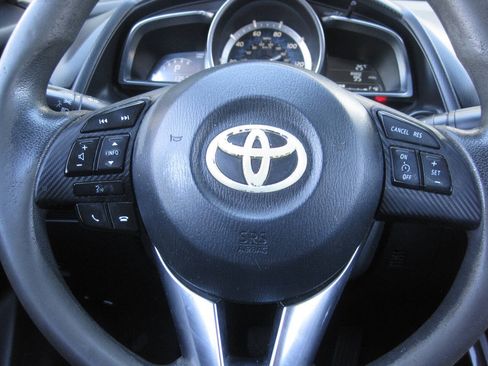 Used 2017 Toyota Yaris iA FWD image 31