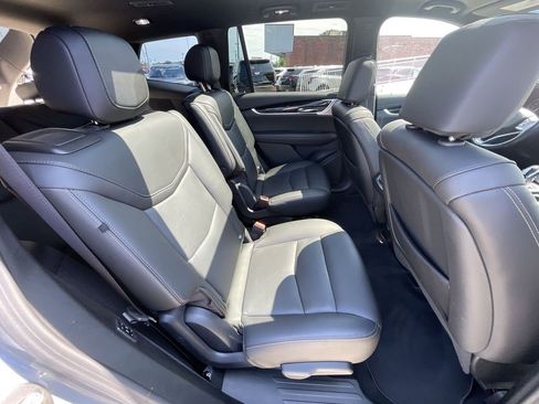 Certified 2024 Cadillac XT6 Premium Luxury w/ Technology Package AWD/4WD image 27