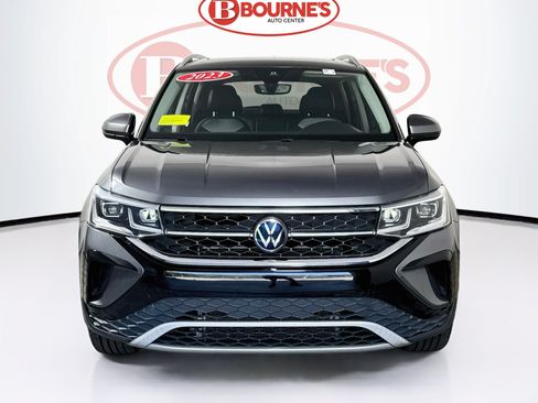 Used 2023 Volkswagen Taos SEL AWD/4WD image 6