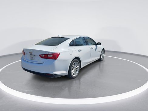 Used 2016 Chevrolet Malibu LT image 9