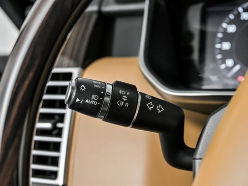 Used 2021 Land Rover Range Rover Long Wheelbase Autobiography image 26