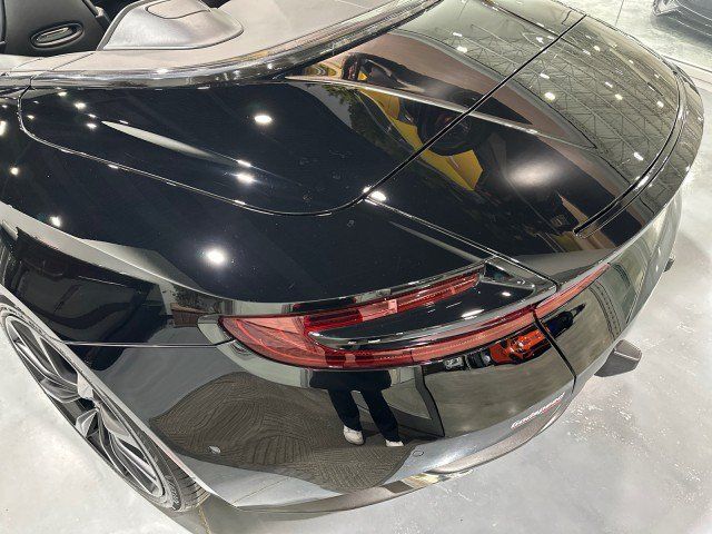 Used 2019 Aston Martin DB11 Volante RWD image 32