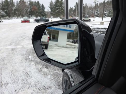 Used 2025 Chevrolet Suburban RST image 43