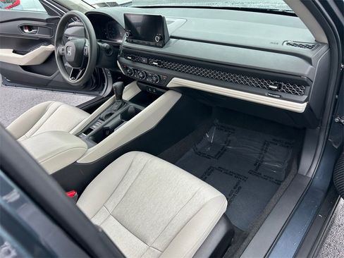 Certified 2023 Honda Accord EX image 21