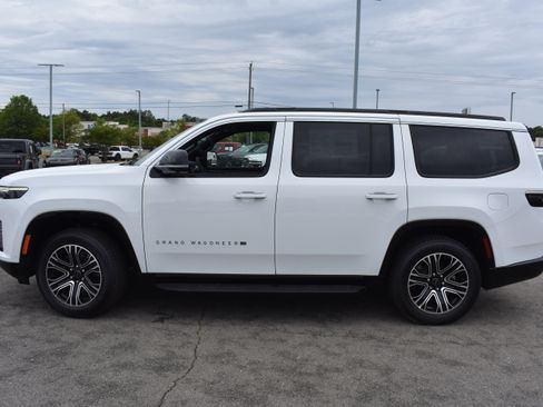 New 2026 Jeep Grand Wagoneer 2WD image 6