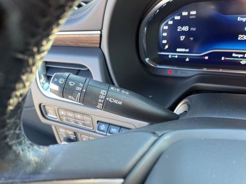 Used 2022 Chevrolet Suburban High Country image 23