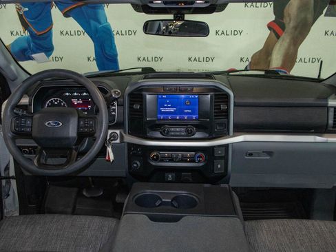 Used 2023 Ford F150 XLT RWD image 3