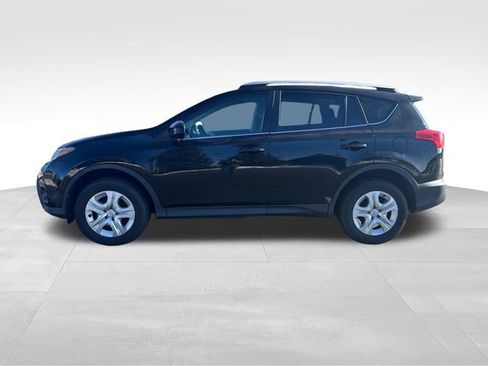 Used 2015 Toyota RAV4 LE image 2