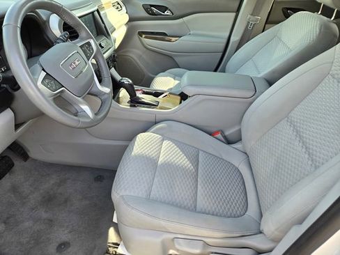 Used 2018 GMC Acadia SLE w/ LPO, Floor Liner Package image 14