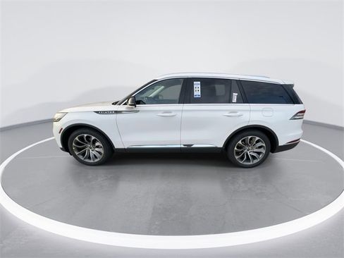 New 2026 Lincoln Aviator Reserve image 5