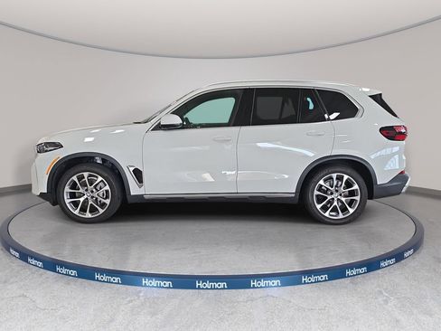 Used 2024 BMW X5 xDrive40i AWD/4WD image 11