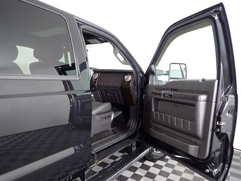 Used 2014 Ford F350 Platinum w/ Snow Plow Prep Package AWD/4WD image 38