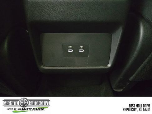 Used 2025 Nissan Rogue SV AWD/4WD image 34