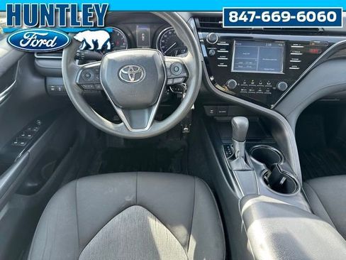 Used 2019 Toyota Camry LE image 12