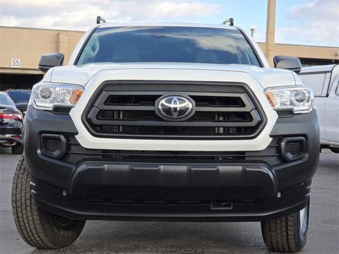 Used 2020 Toyota Tacoma SR image 8