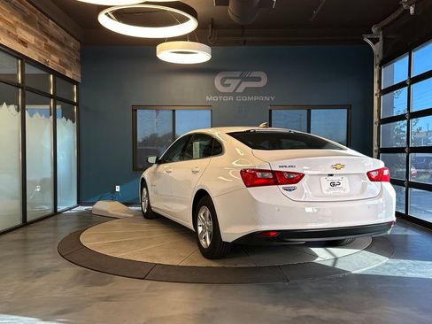 Used 2024 Chevrolet Malibu LS FWD image 5