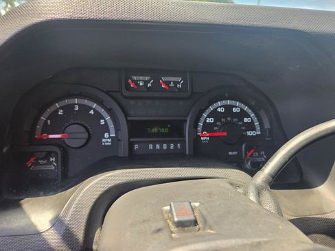 Used 2014 Ford E-150 and Econoline 150 RWD image 8