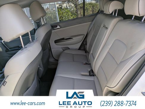 Used 2017 Kia Sportage EX w/ EX Technology Package image 12