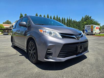 Used 2019 Toyota Sienna LE
