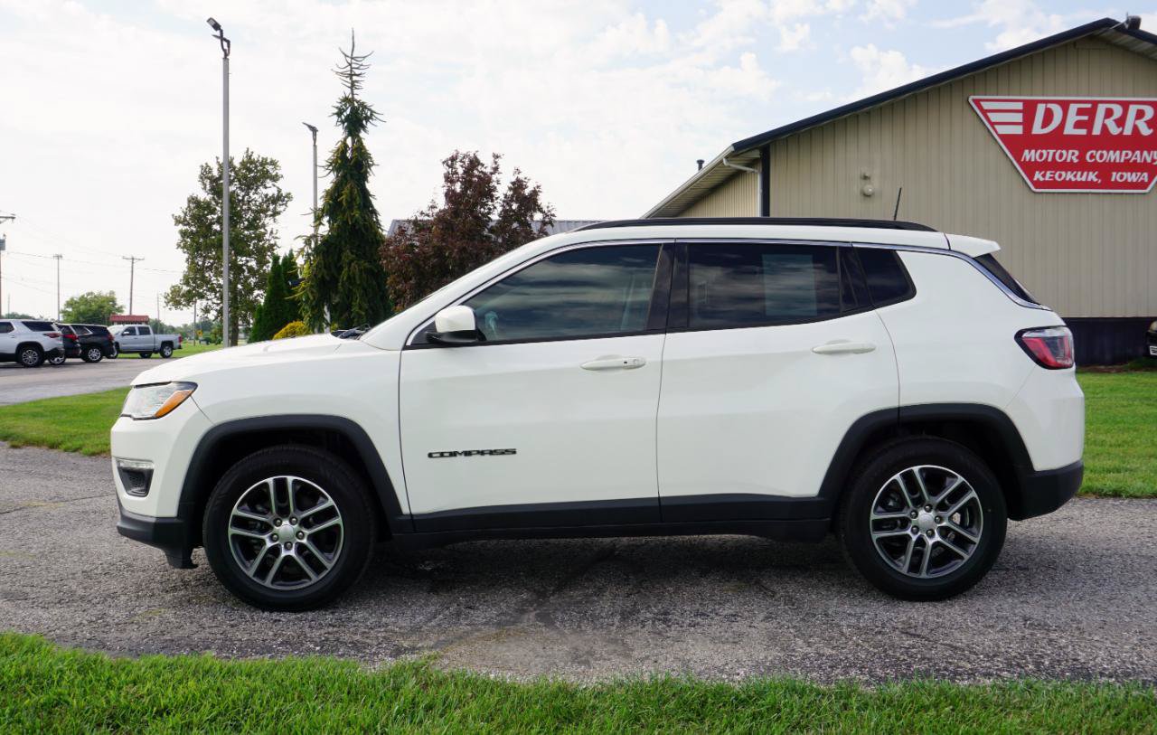 Used 2020 Jeep Compass Latitude FWD image 26