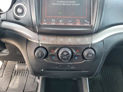 Used 2020 Dodge Journey Crossroad image 23