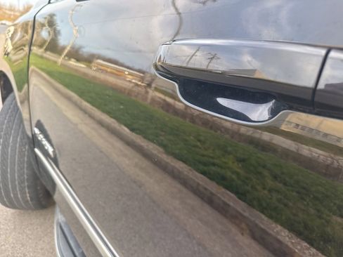 Used 2015 GMC Yukon SLE w/ Convenience Package image 16