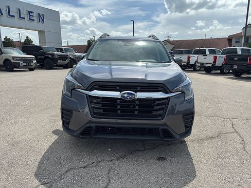 Used 2025 Subaru Ascent Premium AWD/4WD image 8