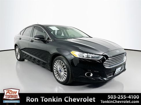 Used 2016 Ford Fusion Titanium image 1