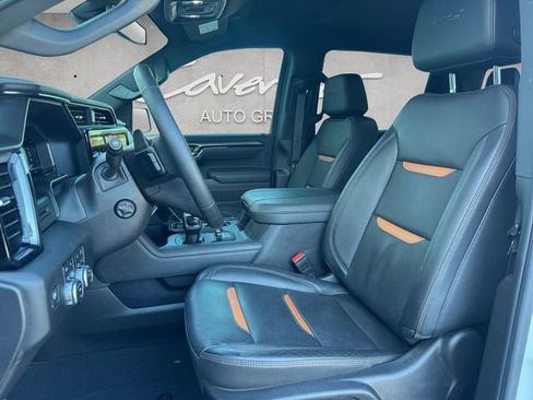 Certified 2025 GMC Sierra 1500 AT4 w/ AT4 Preferred Package image 19